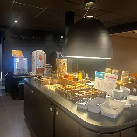 Kyriad Direct Montpellier Jean De Vedas - La Peyriere 2*