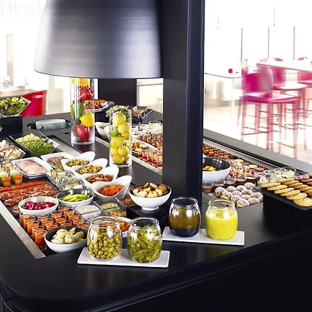 Kyriad Direct Montpellier Jean De Védas - La Peyrière Hotel Saint-Jean-de-Védas