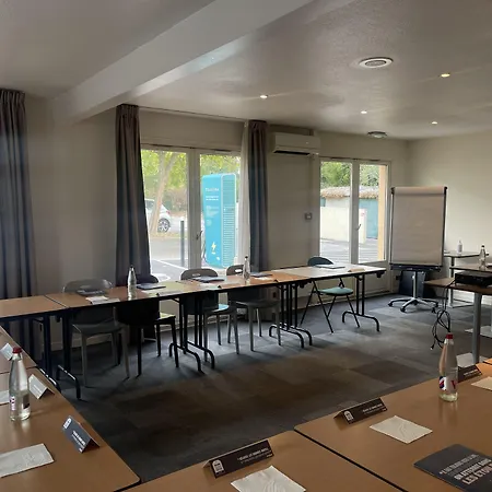 Hotell Kyriad Direct Montpellier Jean De Vedas - La Peyriere Saint-Jean-de-Védas