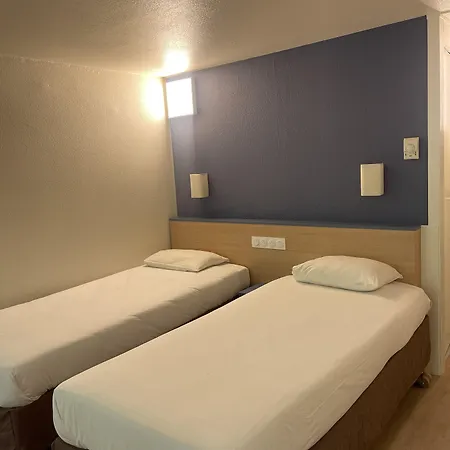 Kyriad Direct Montpellier Jean De Vedas - La Peyriere Saint-Jean-de-Védas