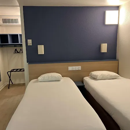 Kyriad Direct Montpellier Jean De Vedas - La Peyriere Otel Saint-Jean-de-Védas