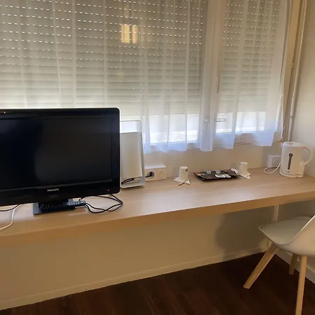 Kyriad Direct Montpellier Jean De Vedas - La Peyriere 2* Saint-Jean-de-Védas