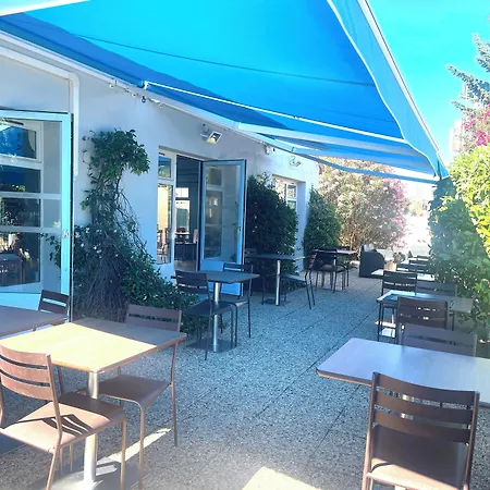 Otel Kyriad Direct Montpellier Jean De Vedas - La Peyriere 2*