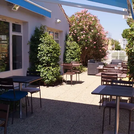 Kyriad Direct Montpellier Jean De Vedas - La Peyriere Otel Saint-Jean-de-Védas