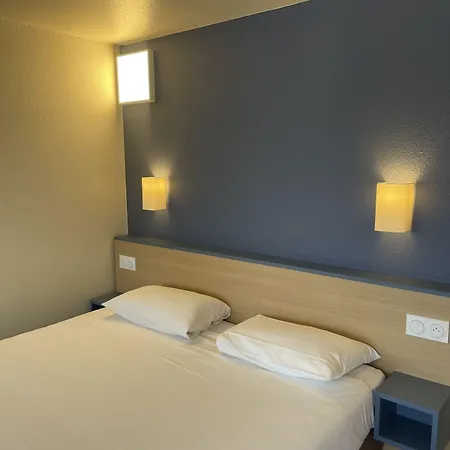 Kyriad Direct Montpellier Jean De Vedas - La Peyriere Otel 2*