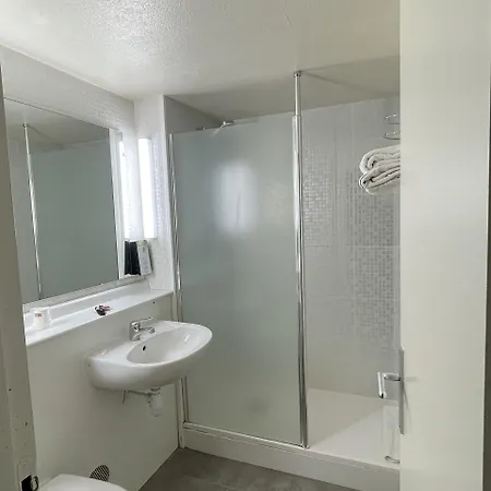 Kyriad Direct Montpellier Jean De Vedas - La Peyriere Saint-Jean-de-Védas