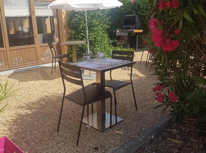 Kyriad Direct Montpellier Jean De Vedas - La Peyriere 2* Saint-Jean-de-Védas