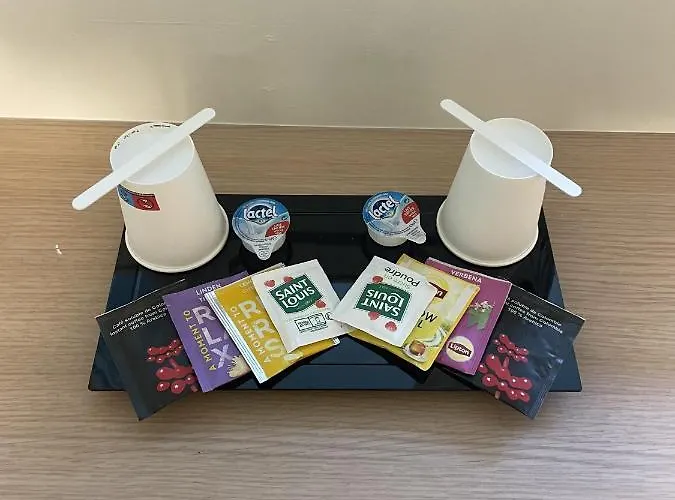 Kyriad Direct Montpellier Jean De Vedas - La Peyriere 2*