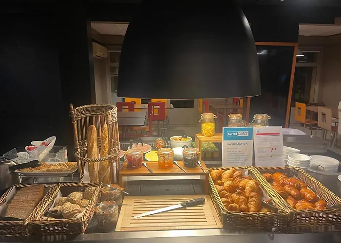 Kyriad Direct Montpellier Jean De Vedas - La Peyriere Hotell Saint-Jean-de-Védas