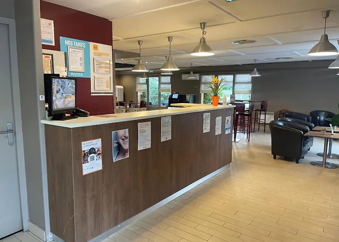 Kyriad Direct Montpellier Jean De Vedas - La Peyriere Hotell