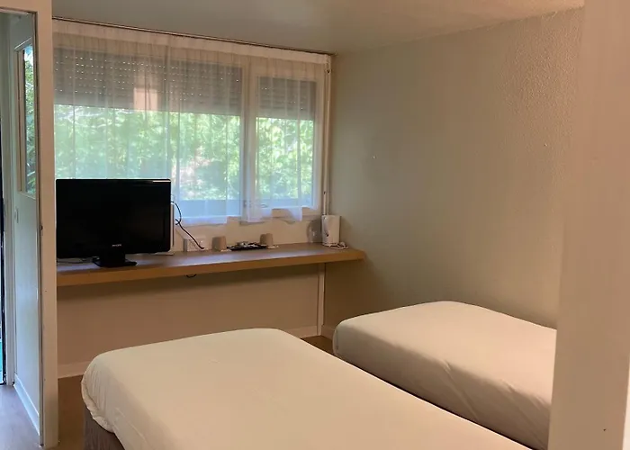 Kyriad Direct Montpellier Jean De Vedas - La Peyriere Hotell Saint-Jean-de-Védas