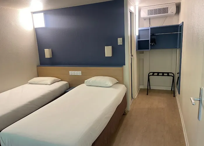 Kyriad Direct Montpellier Jean De Vedas - La Peyriere Hotell