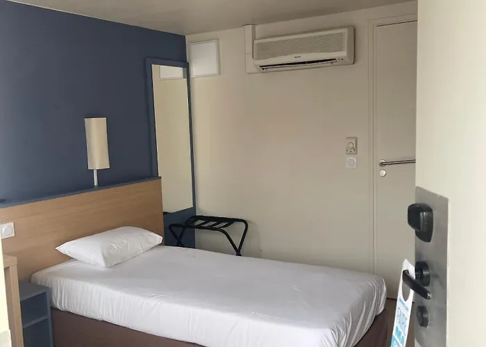 Hotell Kyriad Direct Montpellier Jean De Vedas - La Peyriere Saint-Jean-de-Védas
