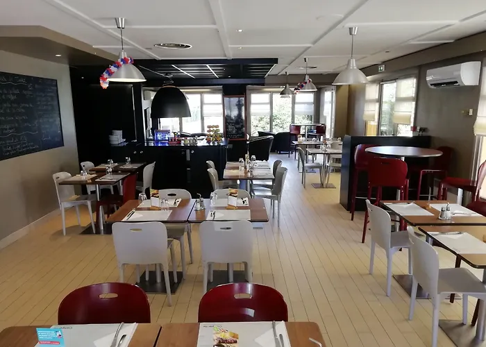 Kyriad Direct Montpellier Jean De Vedas - La Peyriere